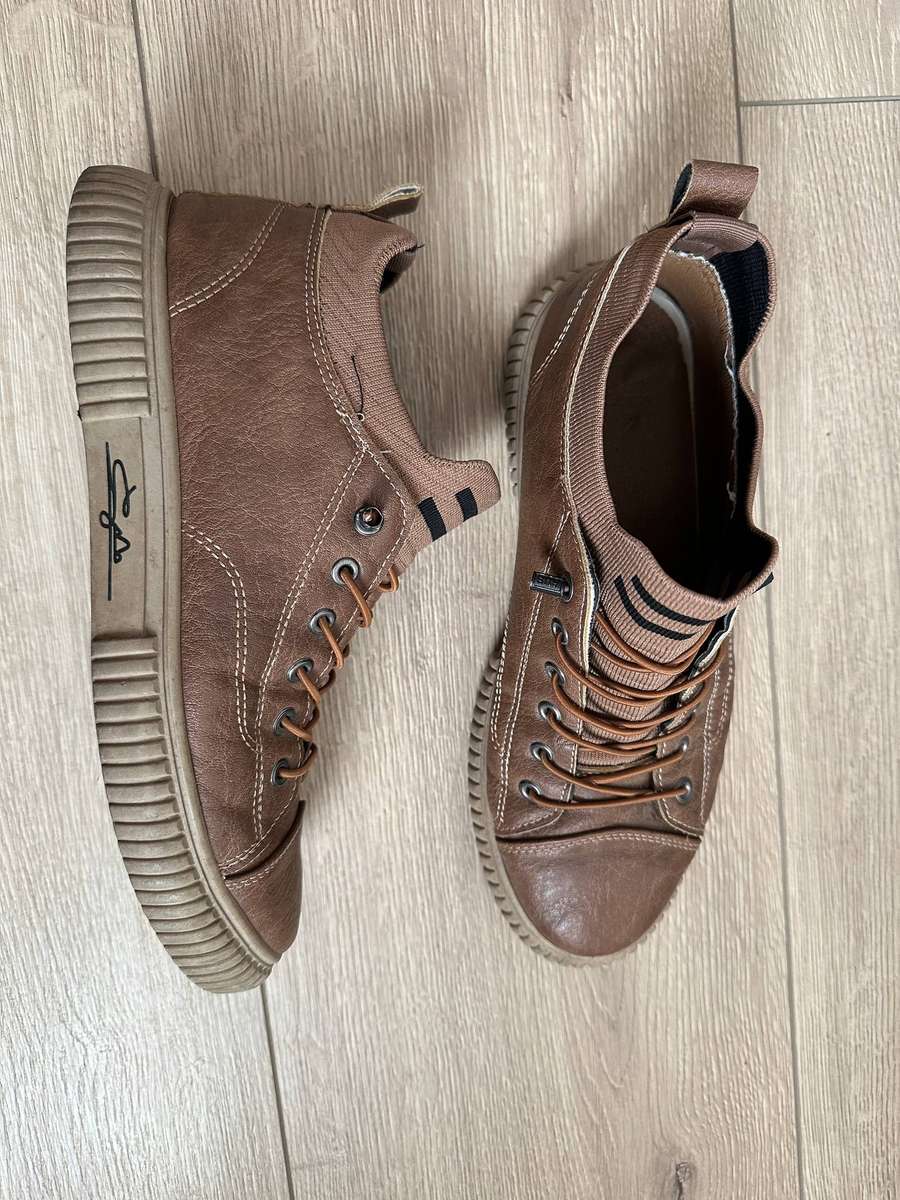Mens Clothing & Shoes Bundle - 7 Items - Various Sizes & Brands (David Jones, Jeep, Lonsdale, etc)