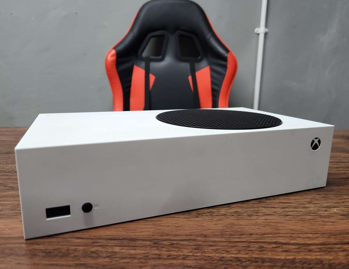 Xbox Series S 512GB + Controller | Excellent Condition!