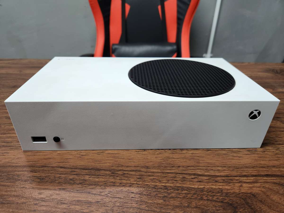 Xbox Series S 512GB + Controller | Excellent Condition!