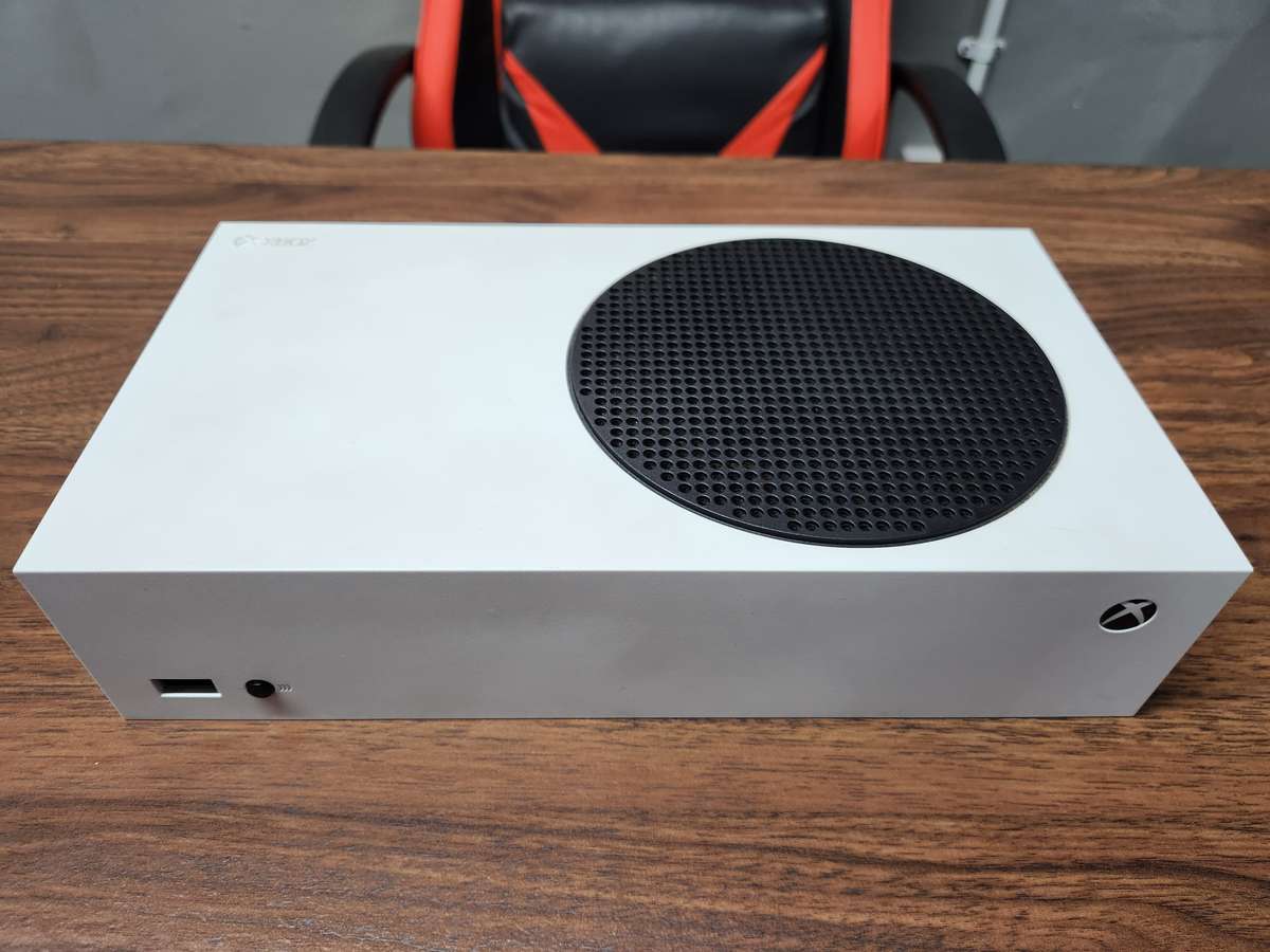 Xbox Series S 512GB + Controller | Excellent Condition!