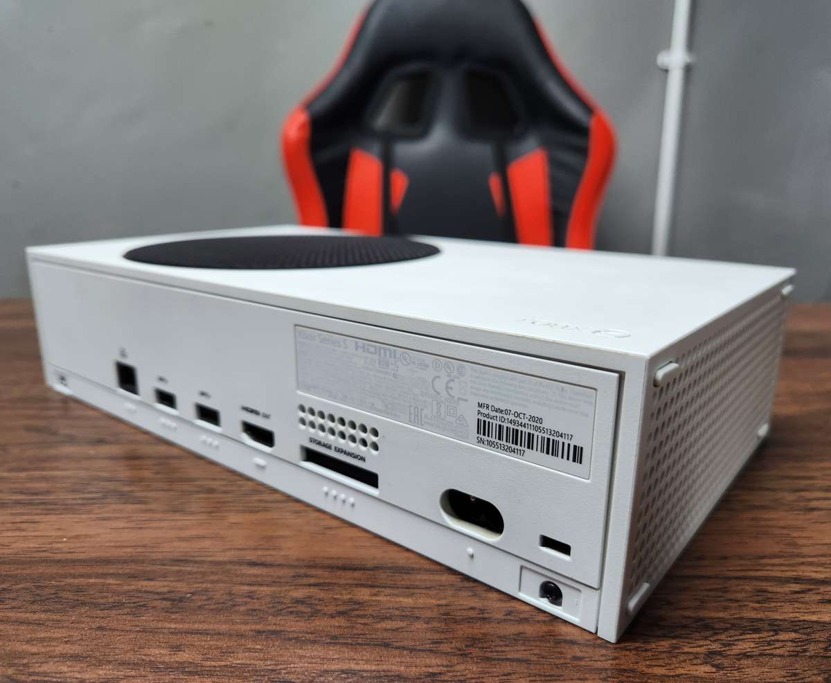 Xbox Series S 512GB + Controller | Excellent Condition!