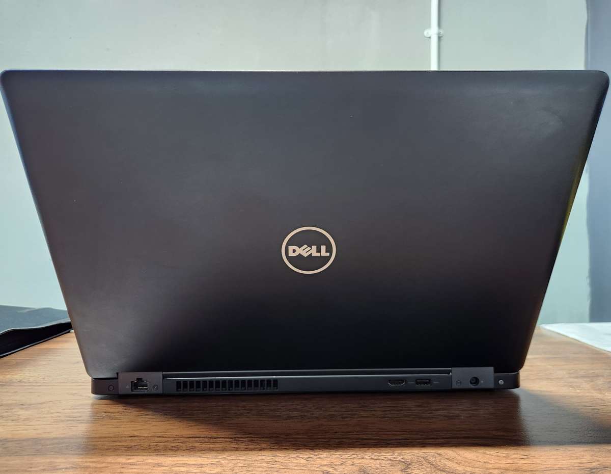Dell Precision 3520 - i7 | 32GB Ram | 512GB NVME | NVIDIA Quadro 2GB DDR5