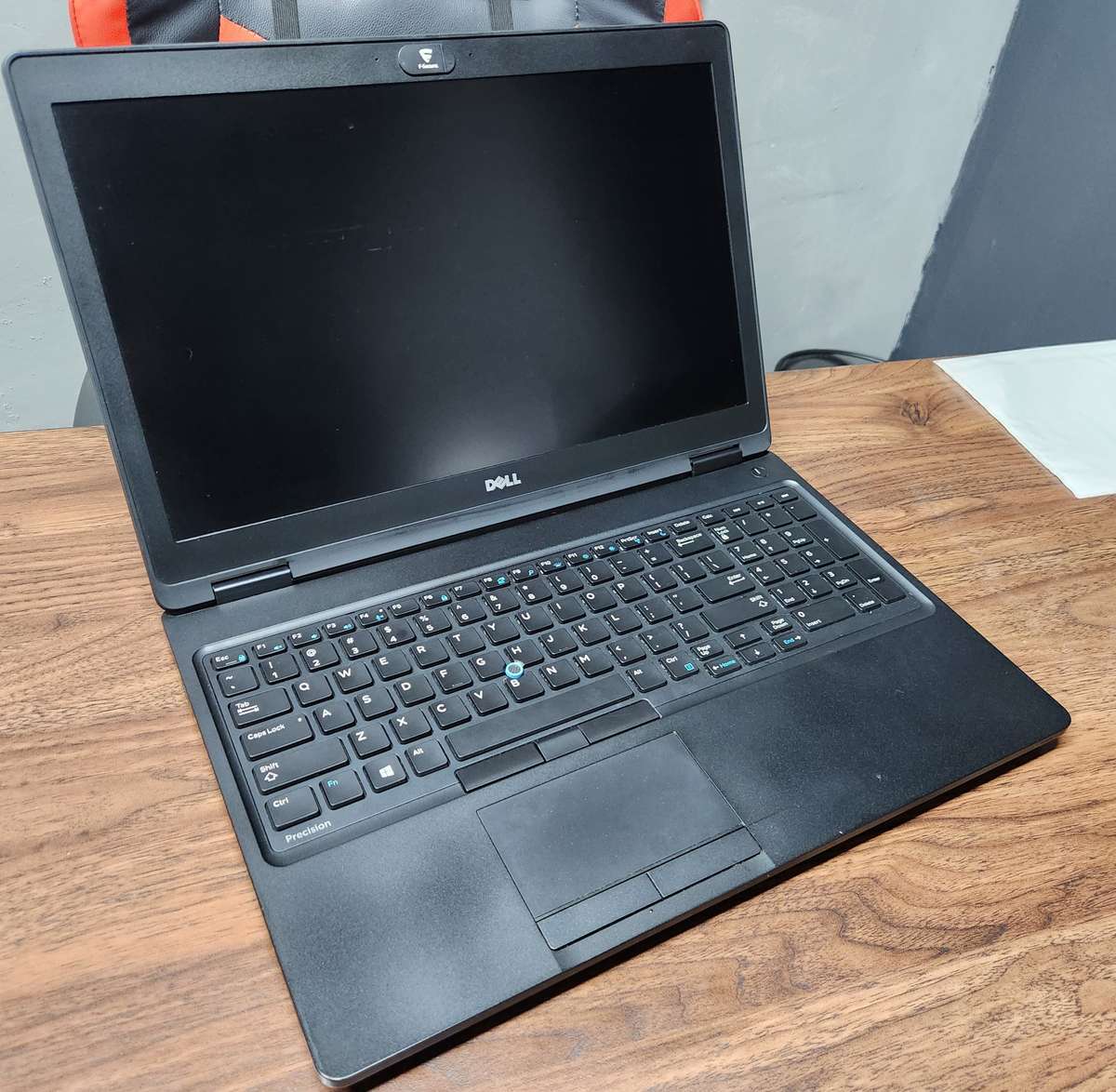 Dell Precision 3520 - i7 | 32GB Ram | 512GB NVME | NVIDIA Quadro 2GB DDR5