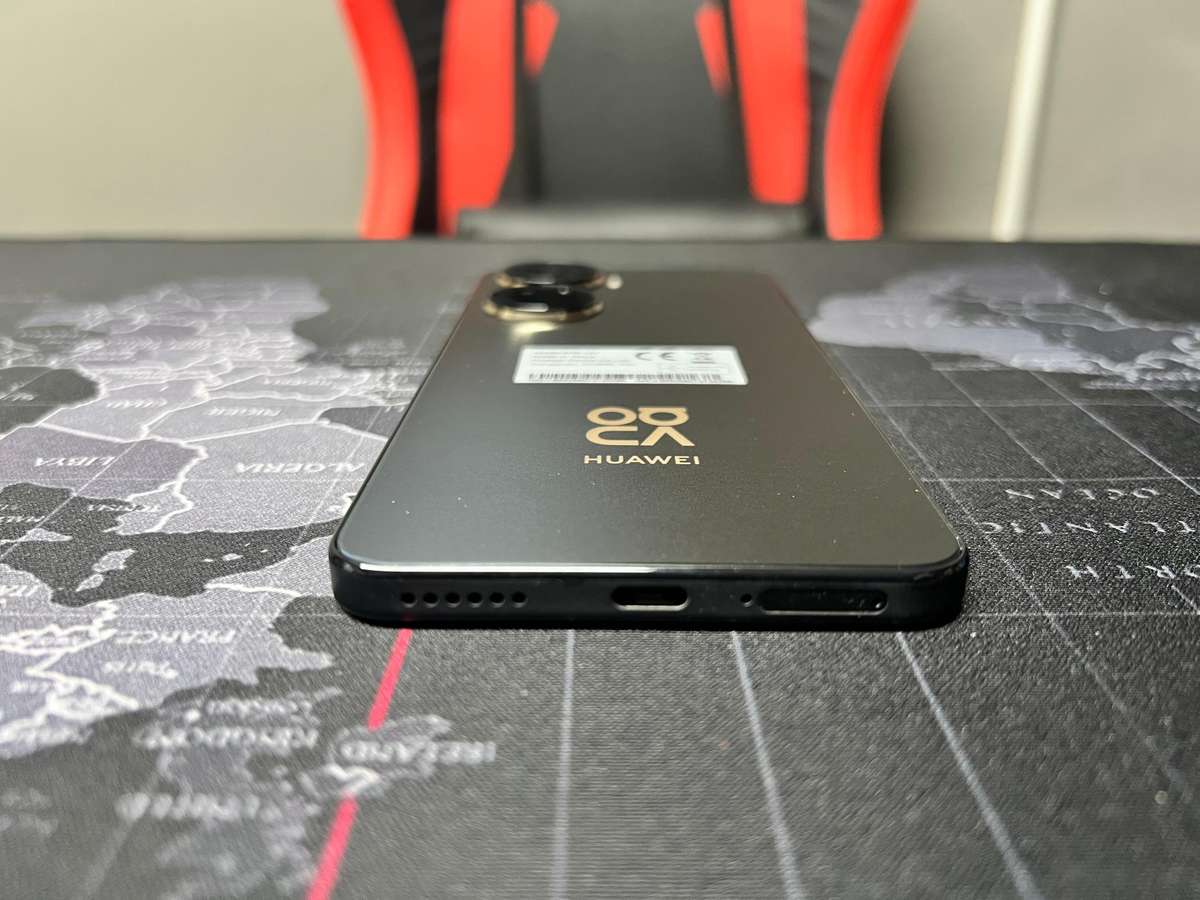 Huawei Nova 12 SE (Mint Condition)