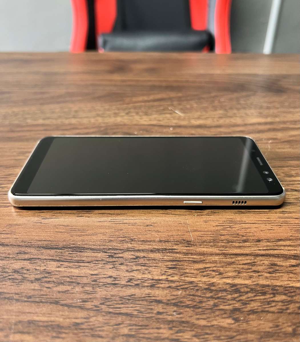 Samsung Galaxy A8 (2018)