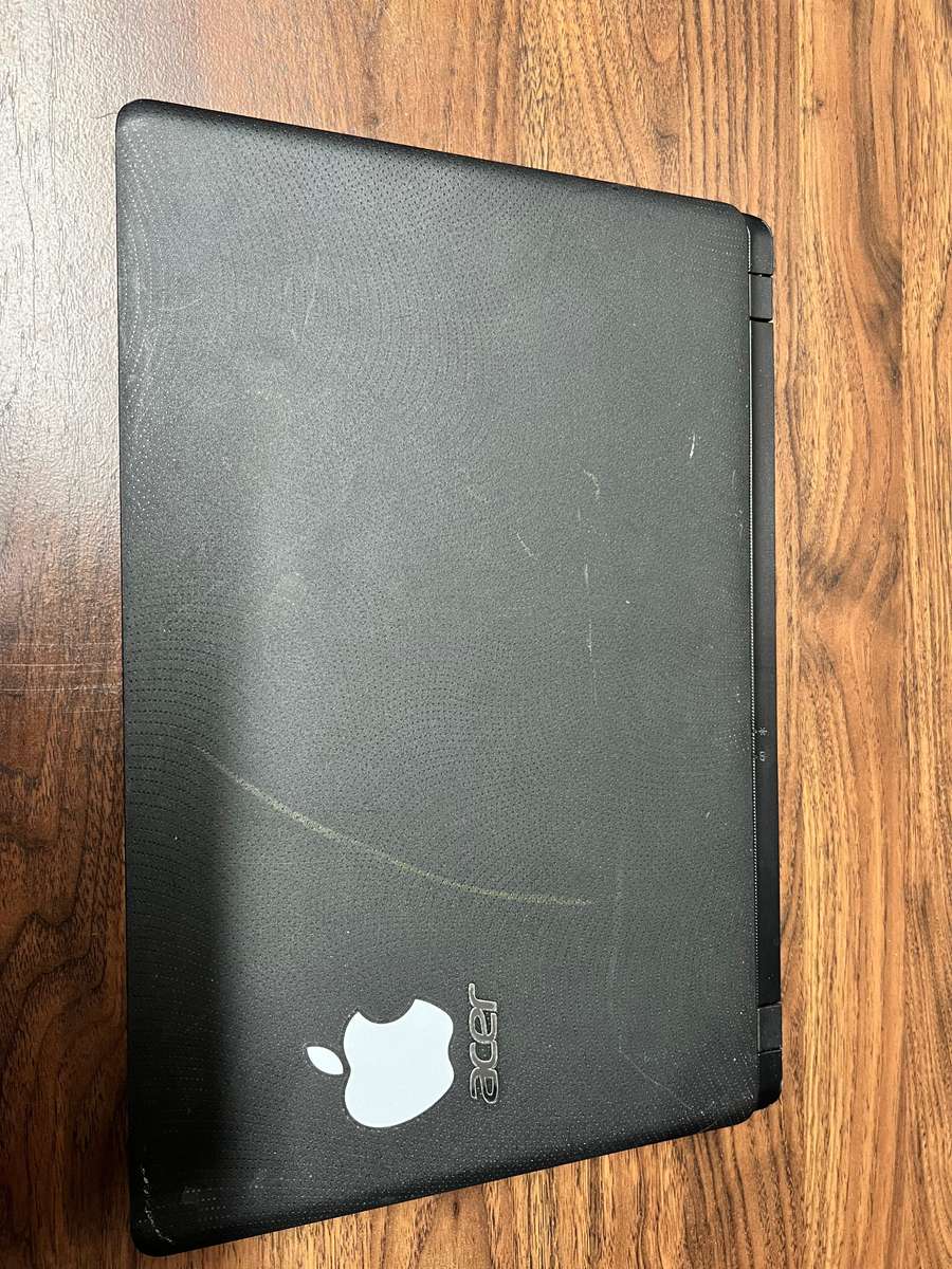 Acer Aspire ES 15 - i5 7TH Gen