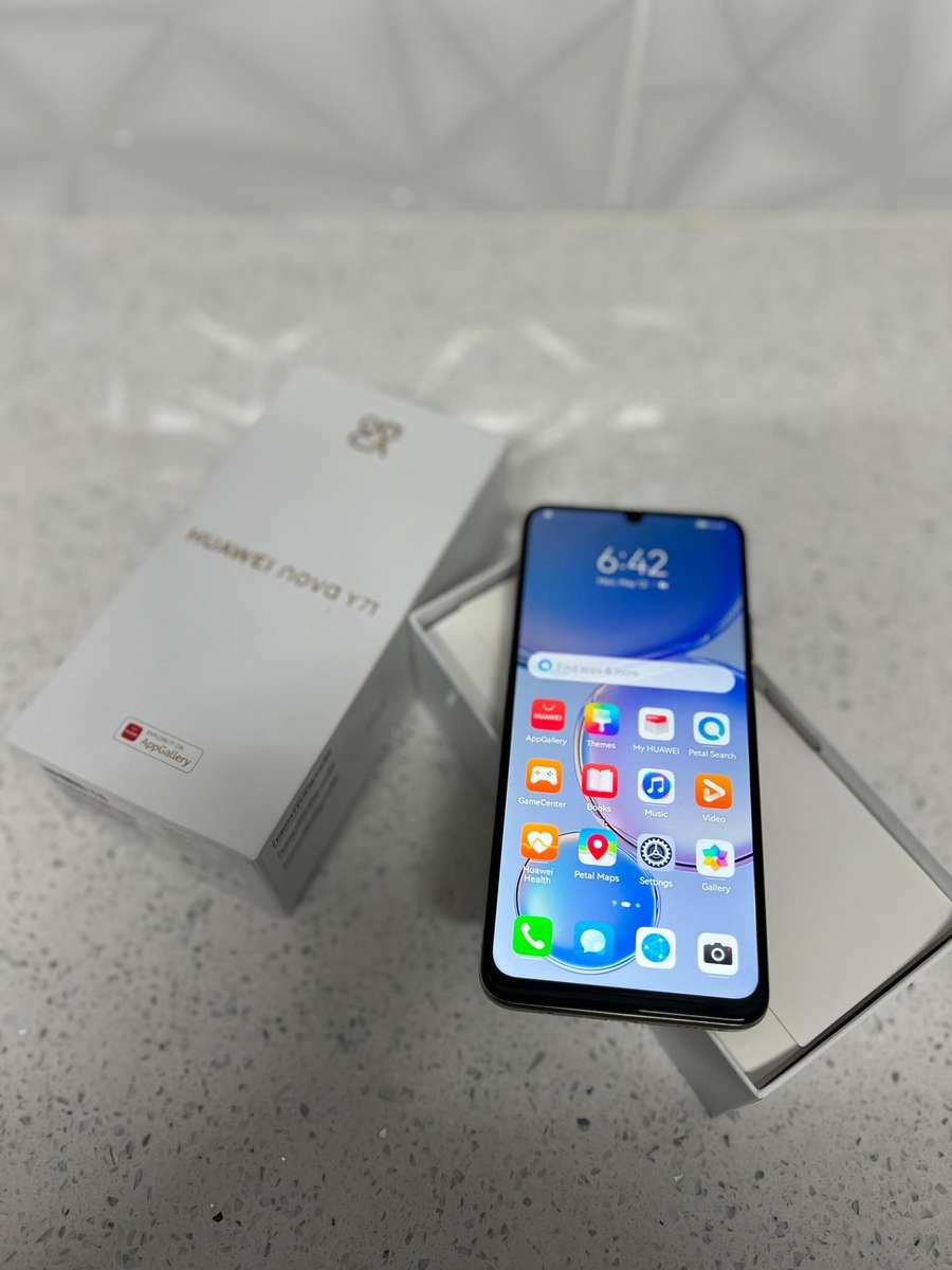 Huawei Nova Y71