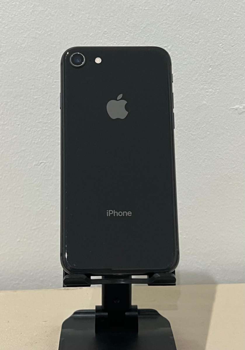 iPhone 8 64GB