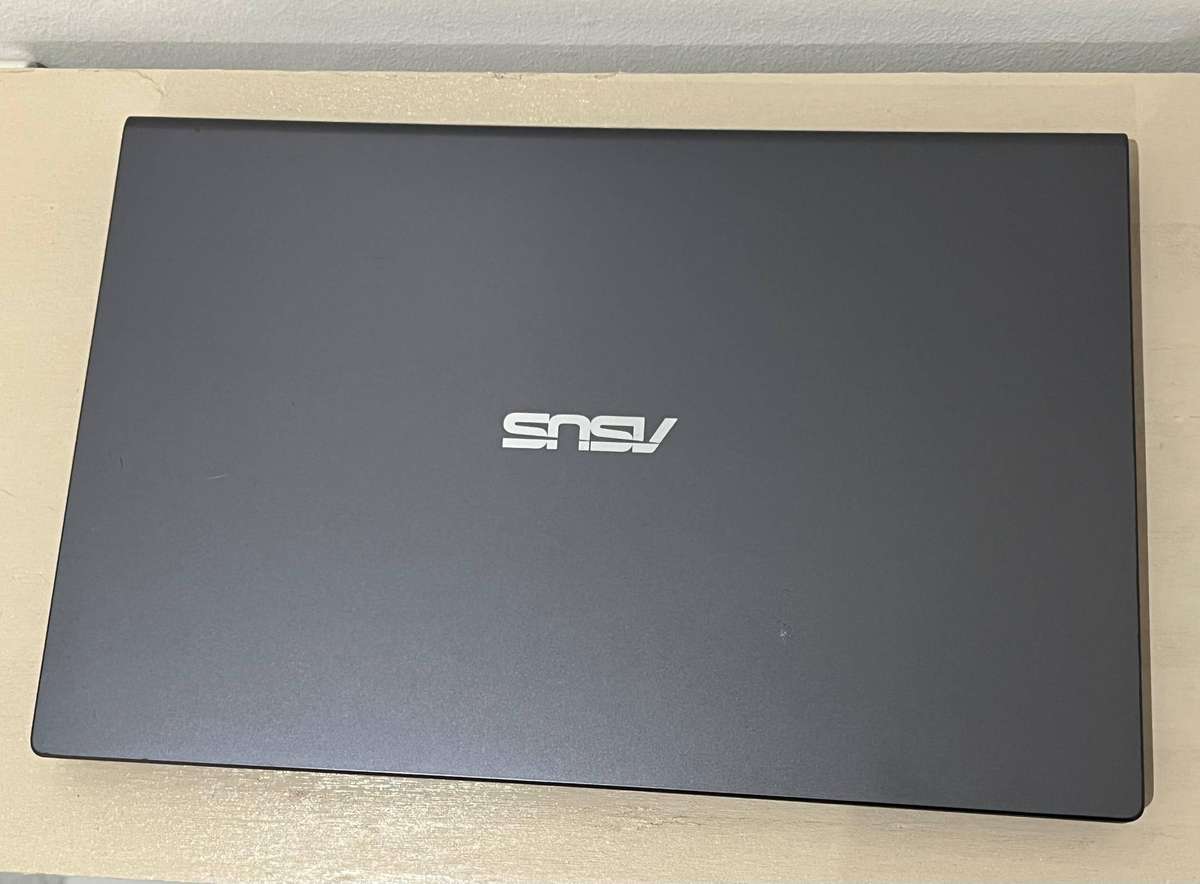 ASUS X515E i7 11TH GEN