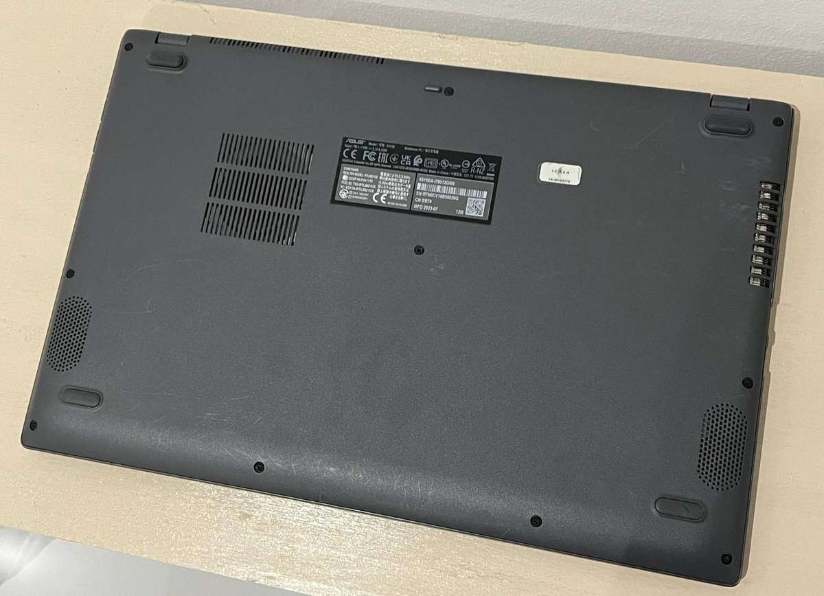 ASUS X515E i7 11TH GEN