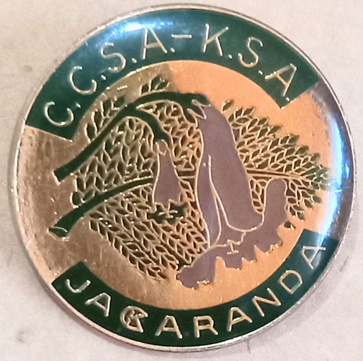 Various vintage Caravan Club badges. As per pictures