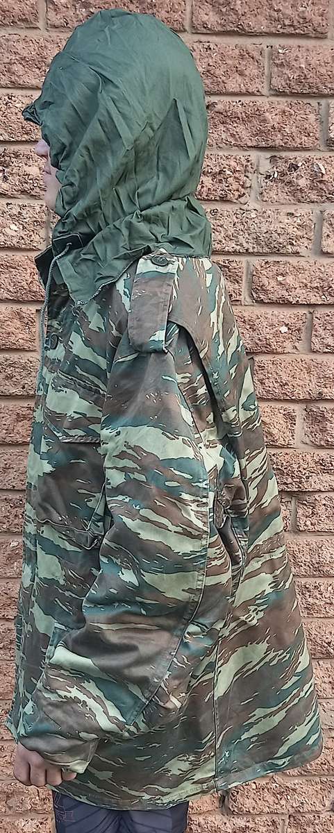 XL Military Camo Jacket as per pictures