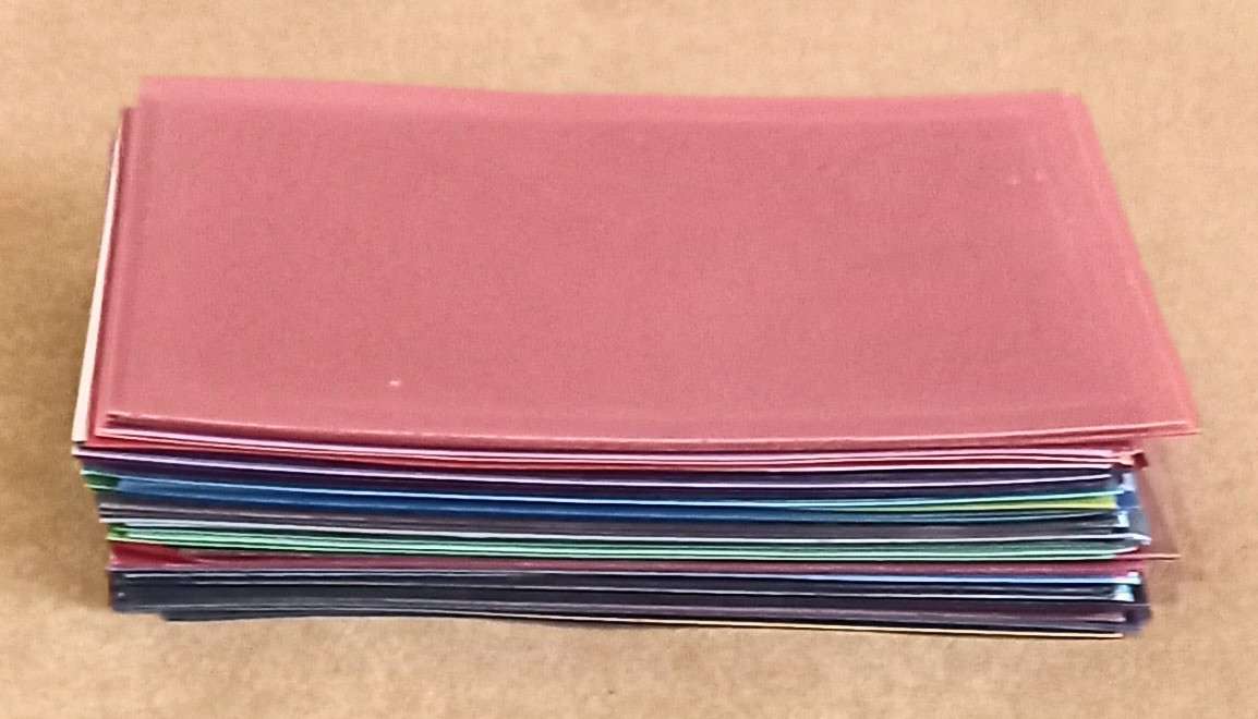 Yu-Gi-Oh ! 2019 Gold Sarcophagus Tin with Various content as per pictures