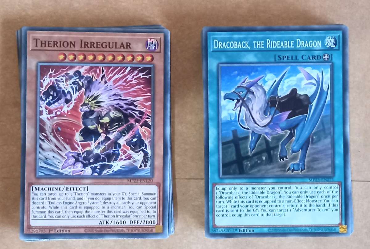 Yu-Gi-Oh ! 2019 Gold Sarcophagus Tin with Various content as per pictures