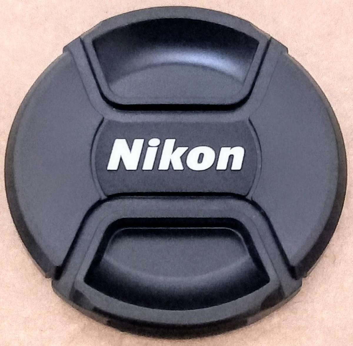 77mm Centre Pinch Cap for Nikon. LC - 77