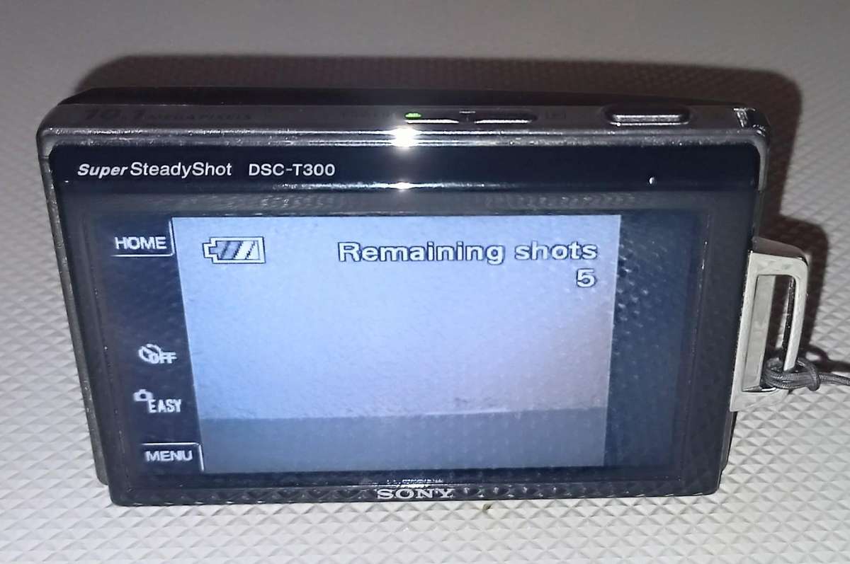 Sony Cybershot DSC-T300, 10.1 Megapixels Digital Camera in Working Condition