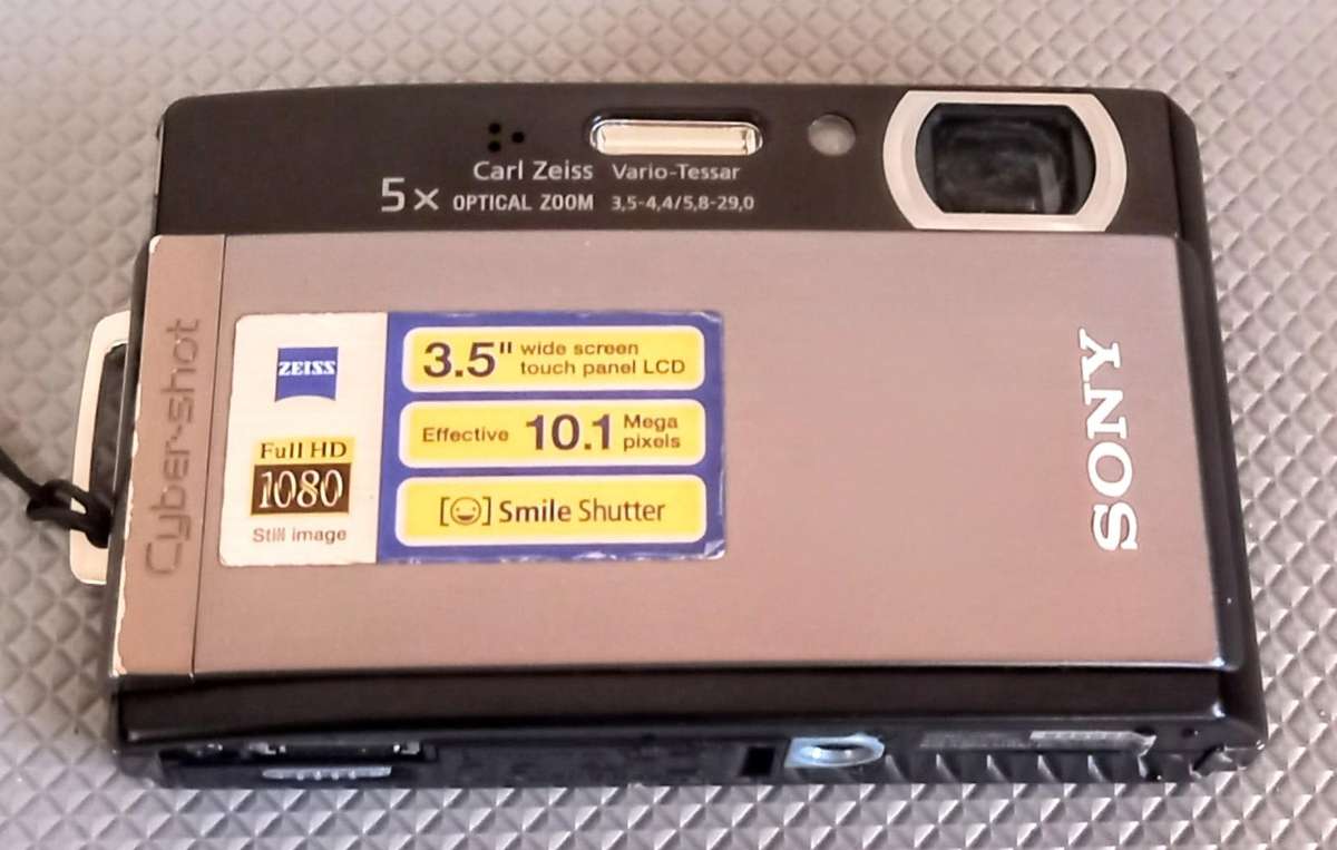 Sony Cybershot DSC-T300, 10.1 Megapixels Digital Camera in Working Condition