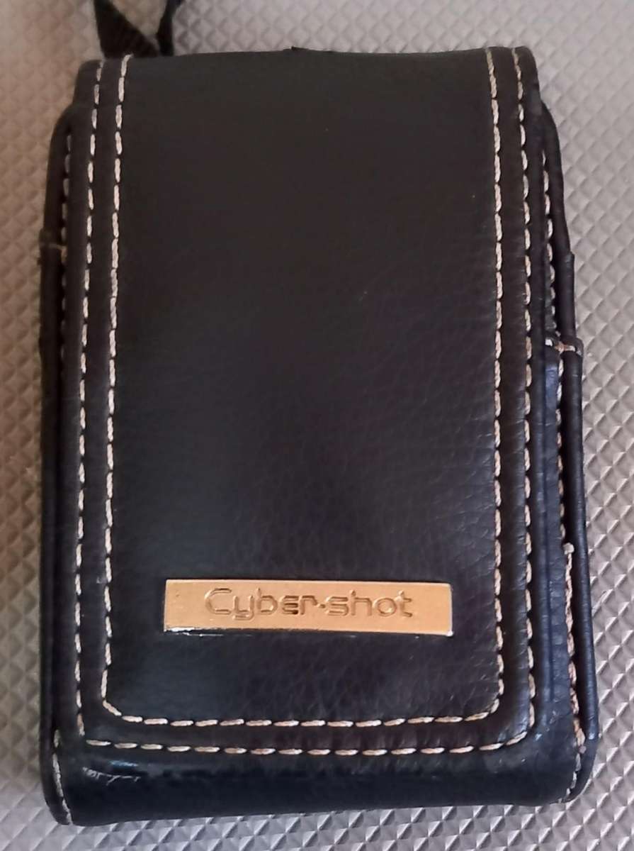 Sony Cybershot DSC-T300, 10.1 Megapixels Digital Camera in Working Condition