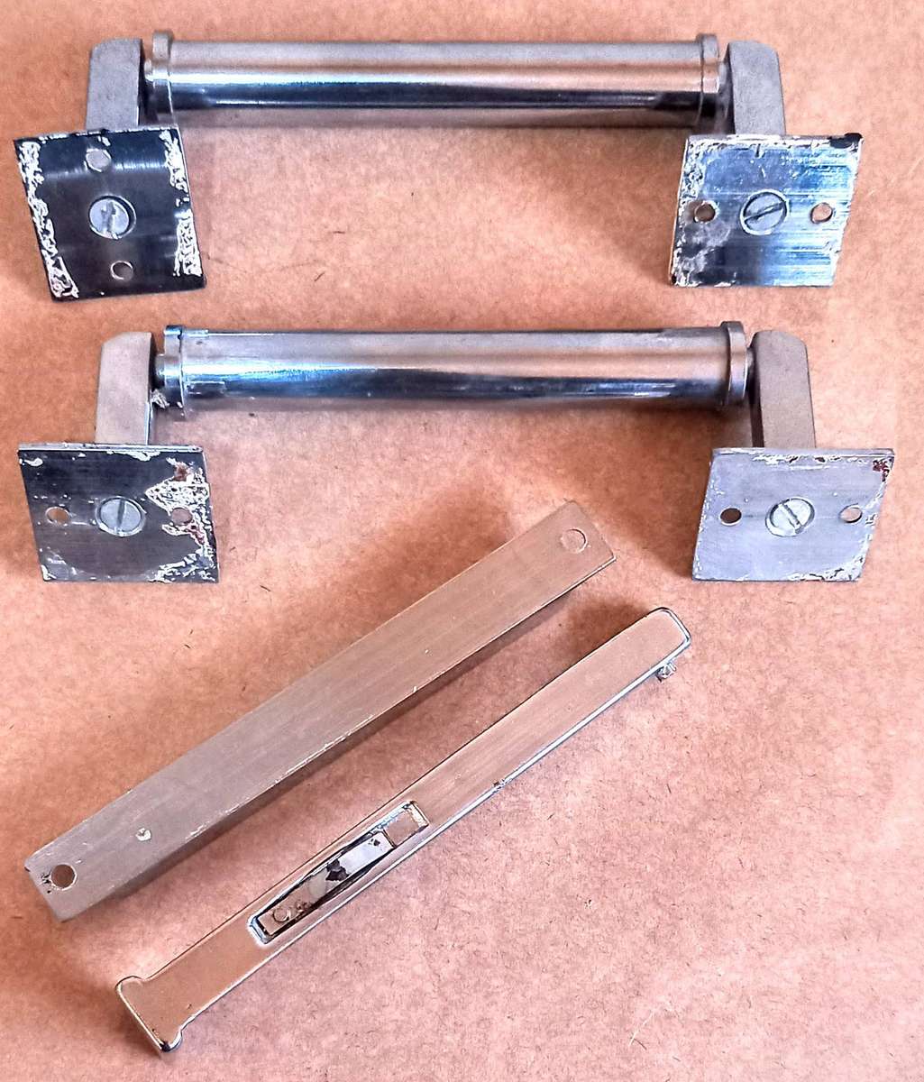 Vintage Wooden Sliding Door Chromed Handles With Floor Lock Sliding Pin