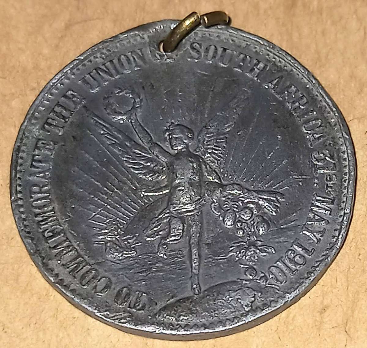 1910 Formation of the Union of South Africa: Port Elizabeth Medallion. 3cm Diameter