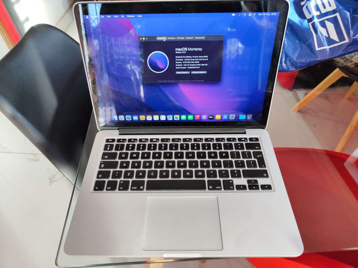 MacBook Pro 2015 - 13-Inch - Core i5 - 8GB RAM - 512GB SSD