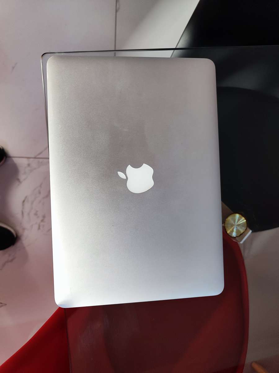 MacBook Pro 2015 - 13-Inch - Core i5 - 8GB RAM - 512GB SSD