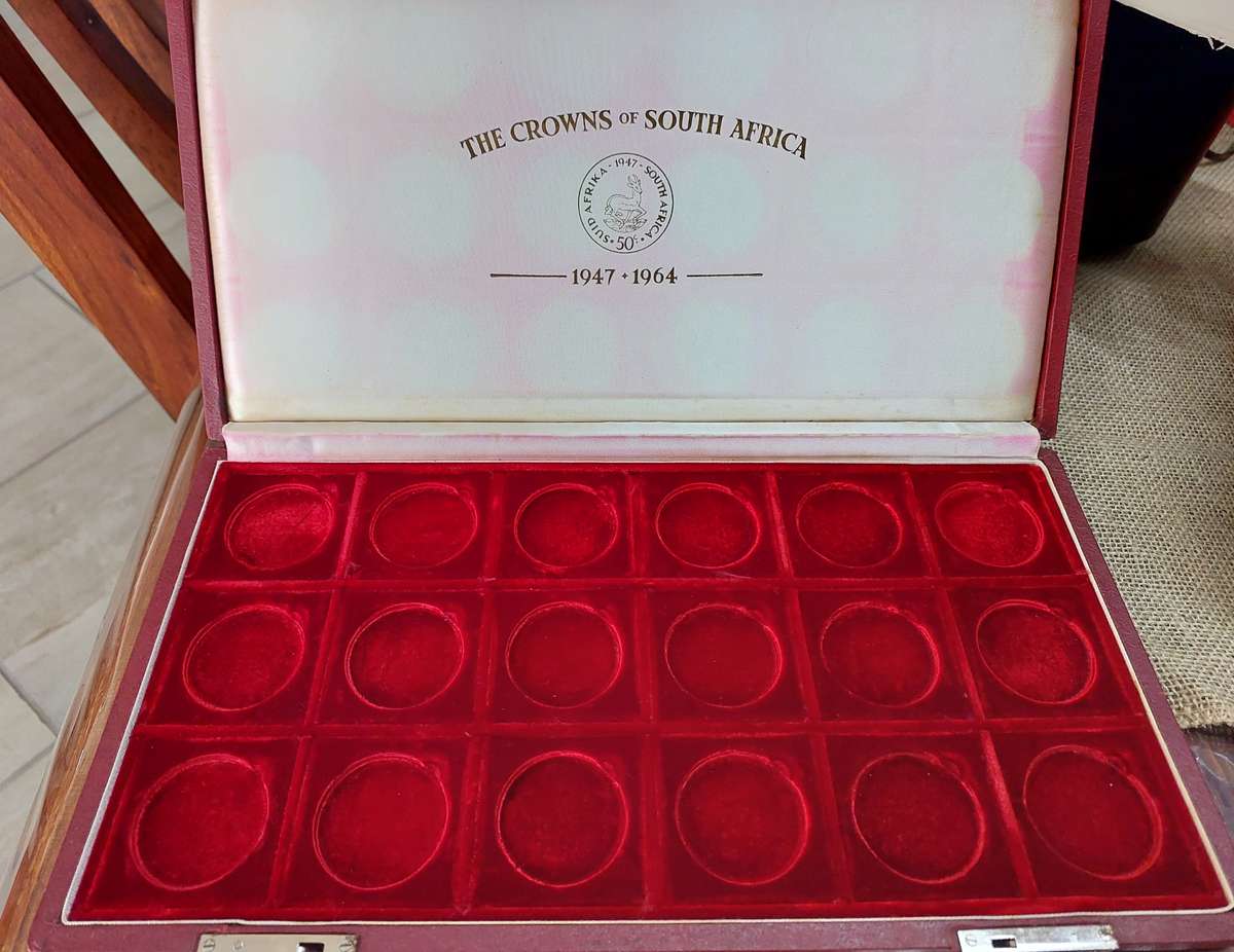 1x Crown Box of south Africa 1947-1964