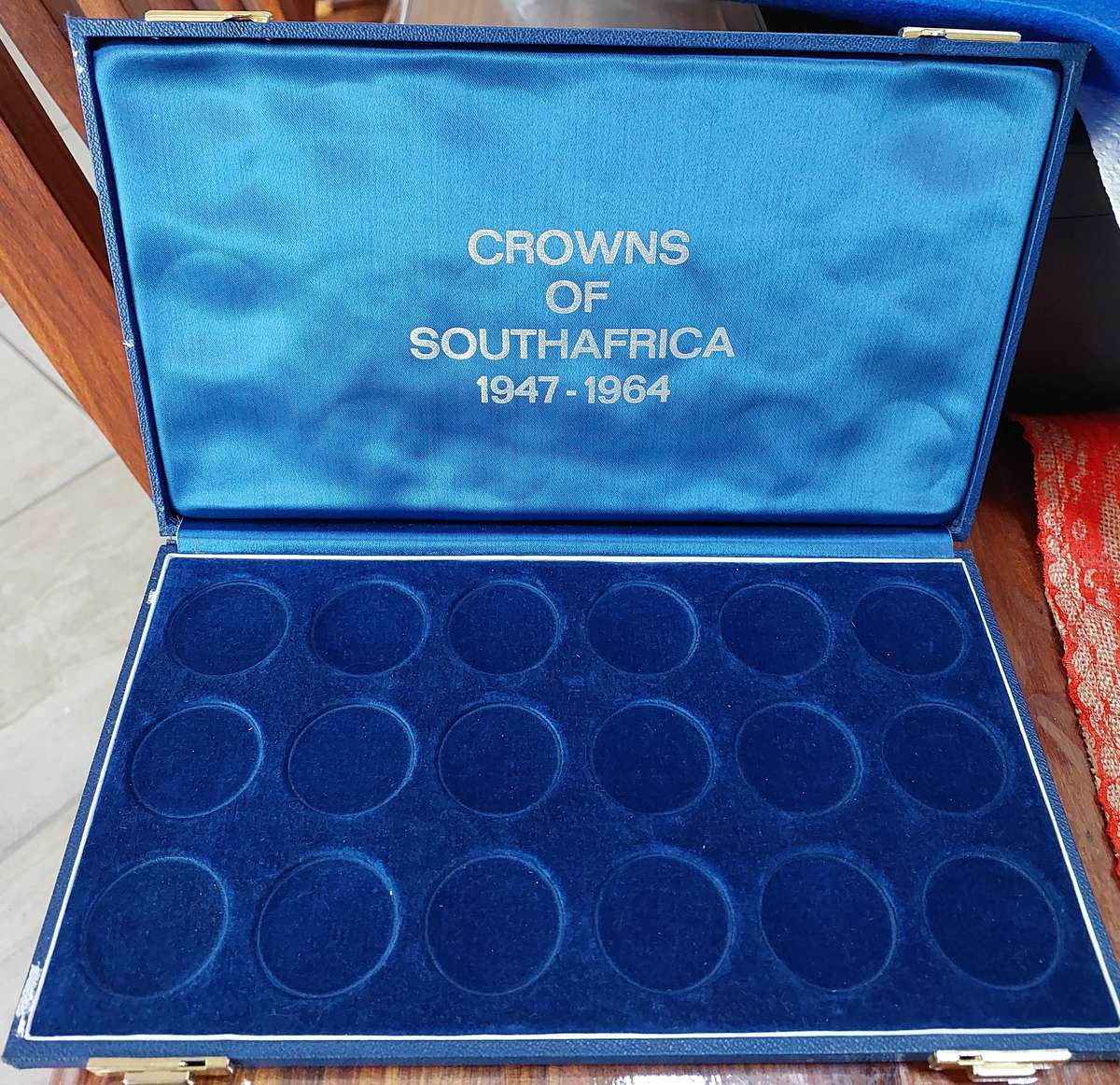 1x Crown Box of south Africa 1947-1964