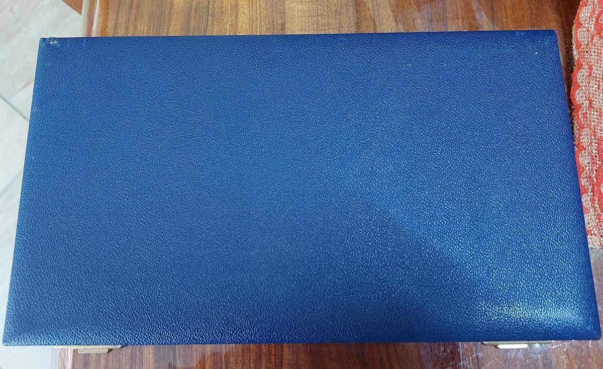 1x Crown Box of south Africa 1947-1964