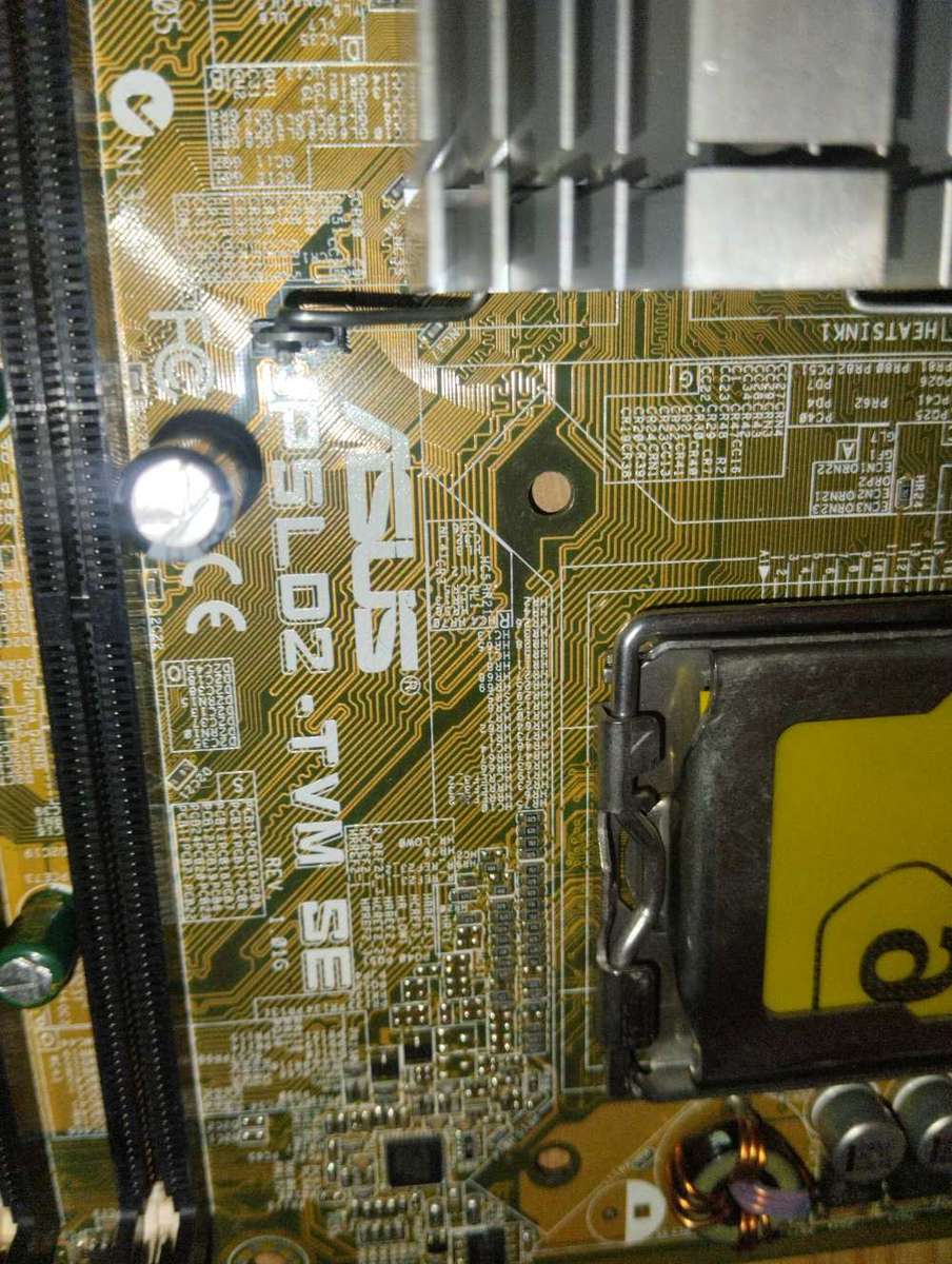 ASUS P5LD2-TVM SE/S LGA775 DDR2 PCIe PCI