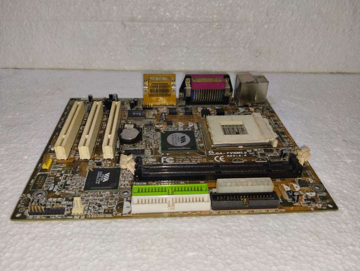 Gigabyte Technology GA-7VKMLS, , Socket A, AMD Motherboard