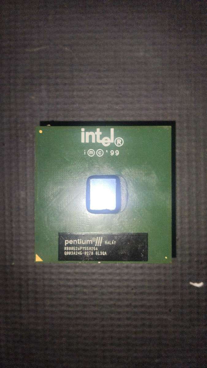 Intel® Pentium® III Processor 550 MHz, 256K Cache, 100 MHz FSB