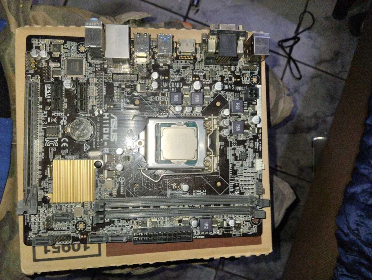 7th gen i3 7100 Combo**Asus H110M-R Motherboard**