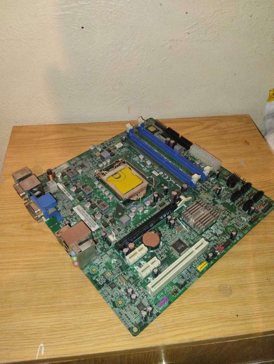 Acer H61H2-AM V1.1 Intel H61 Mainboard Micro-ATX Sockel 1155