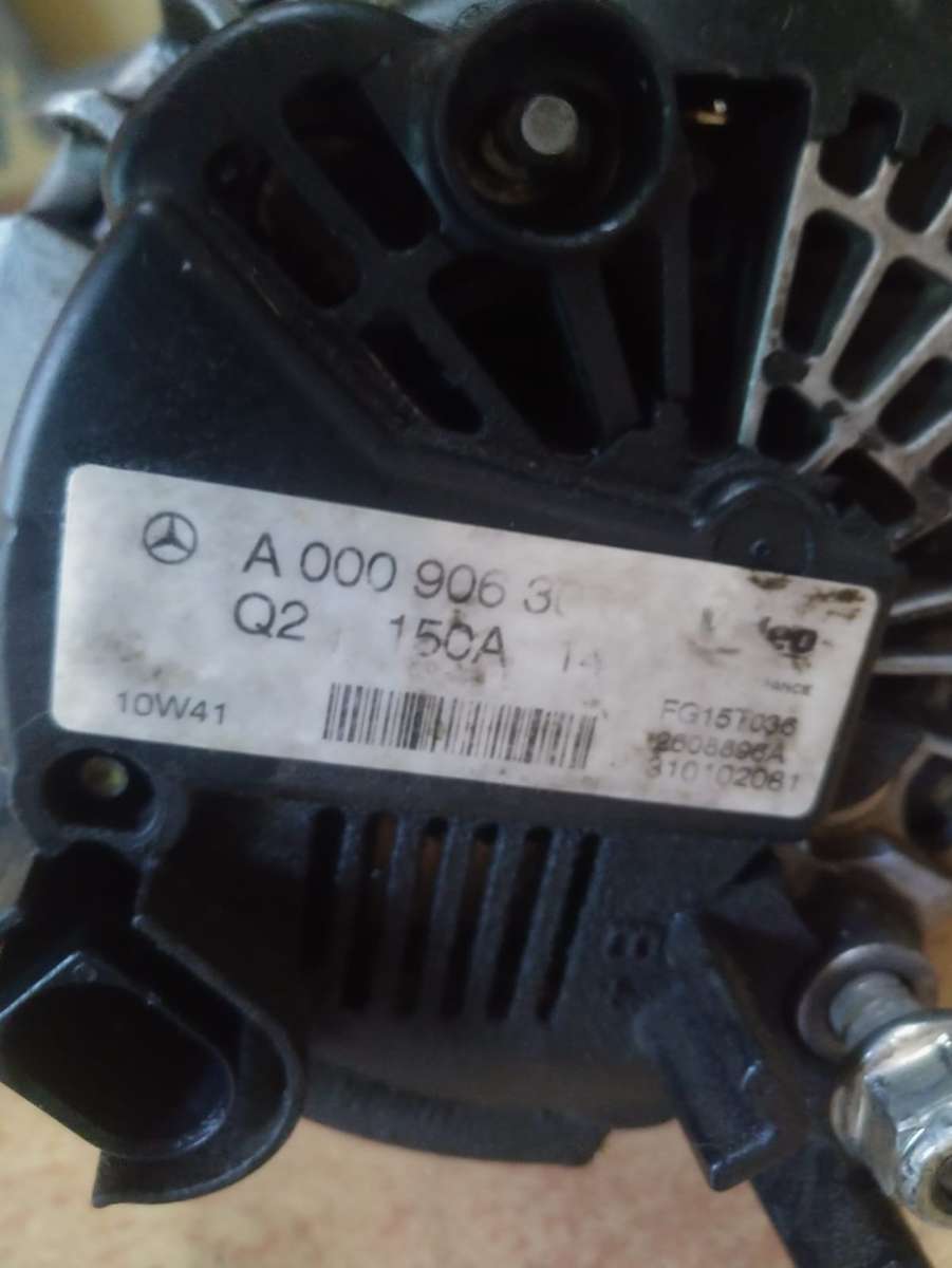 Mercedes C200 Altenator