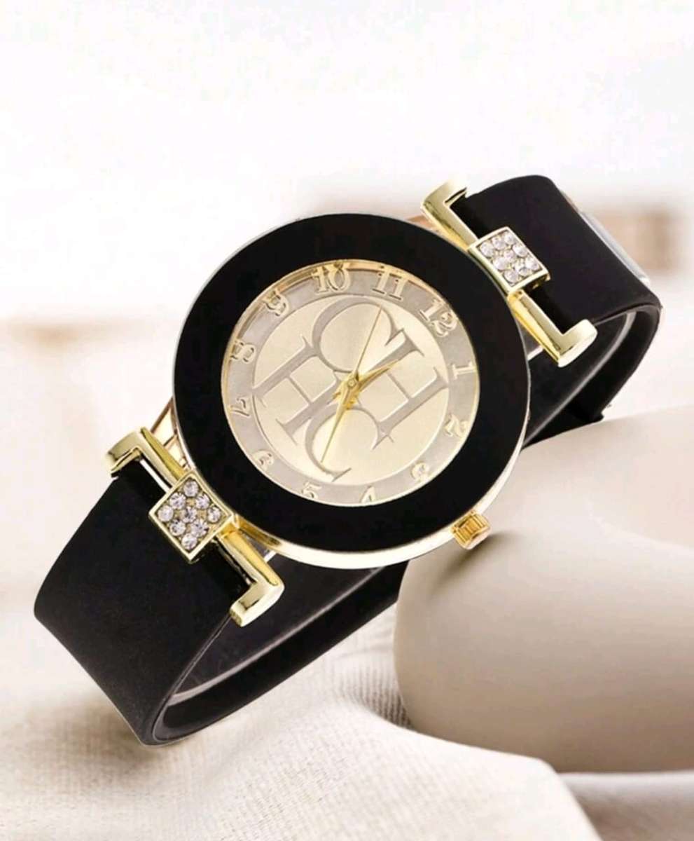 Women beautiful watch
