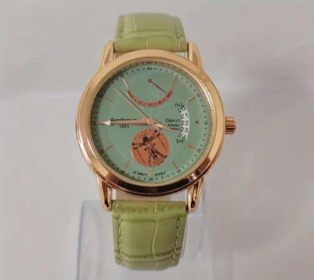 Gentlemen leather strap watch