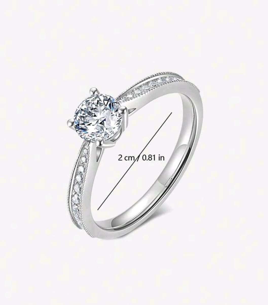 0.95CT Moissanite Diamond Ring With GRA Certificate