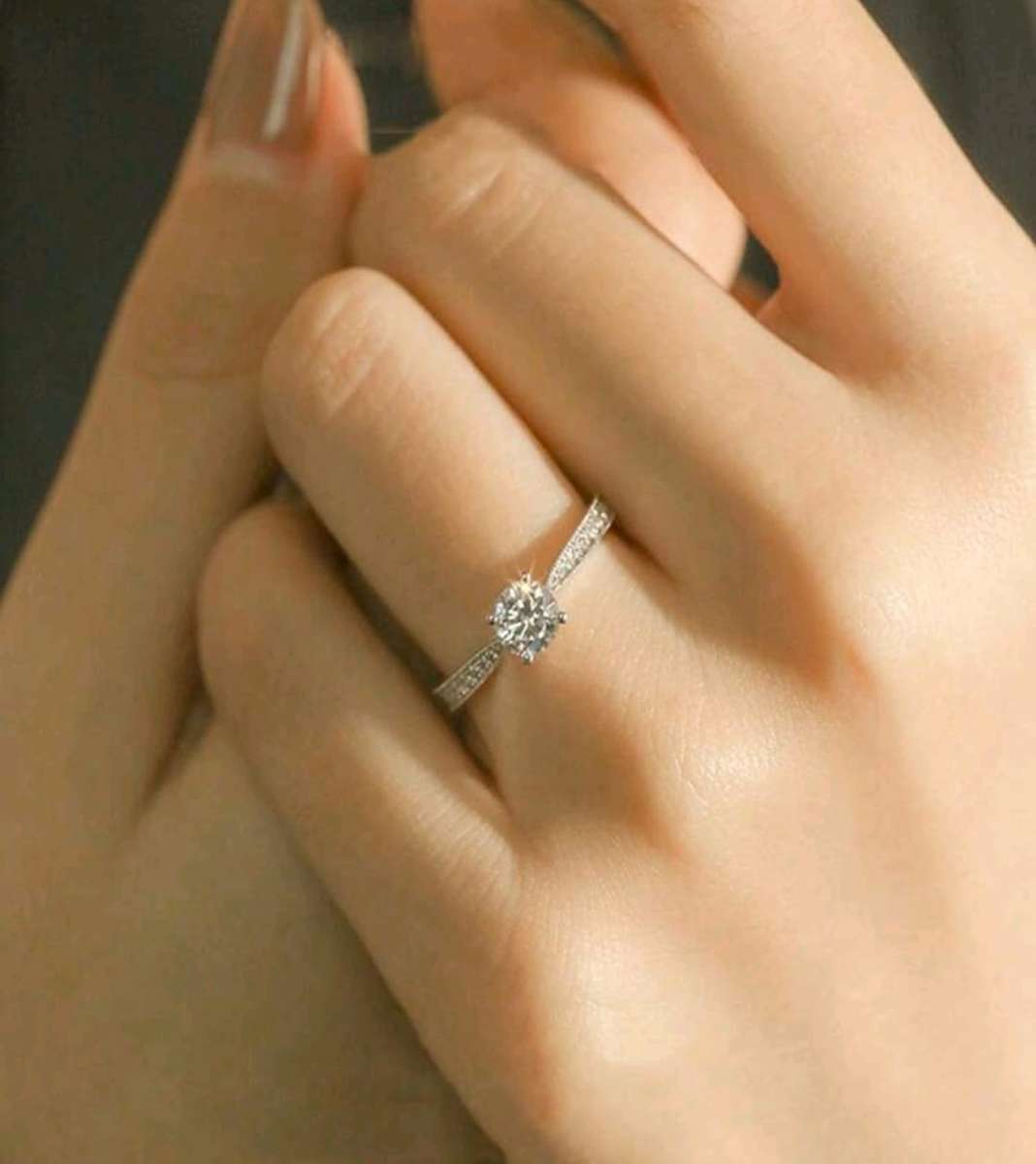 0.95CT Moissanite Diamond Ring With GRA Certificate