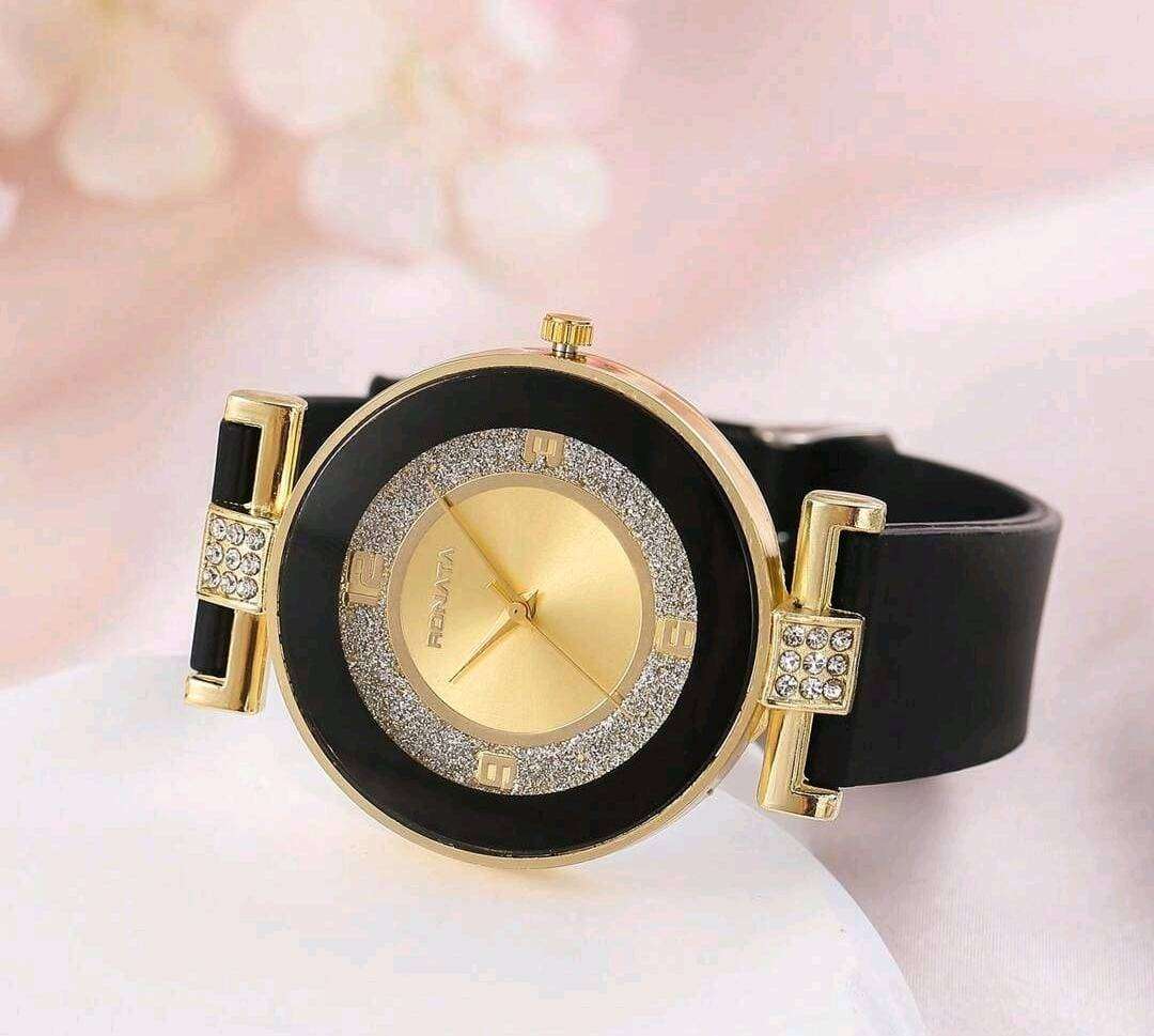 Women beautiful watch
