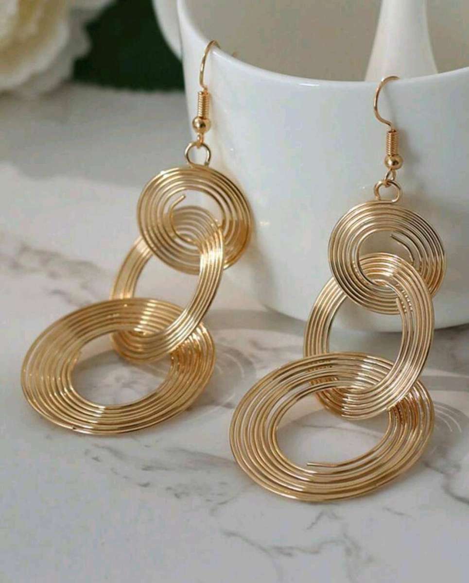 Women earrings