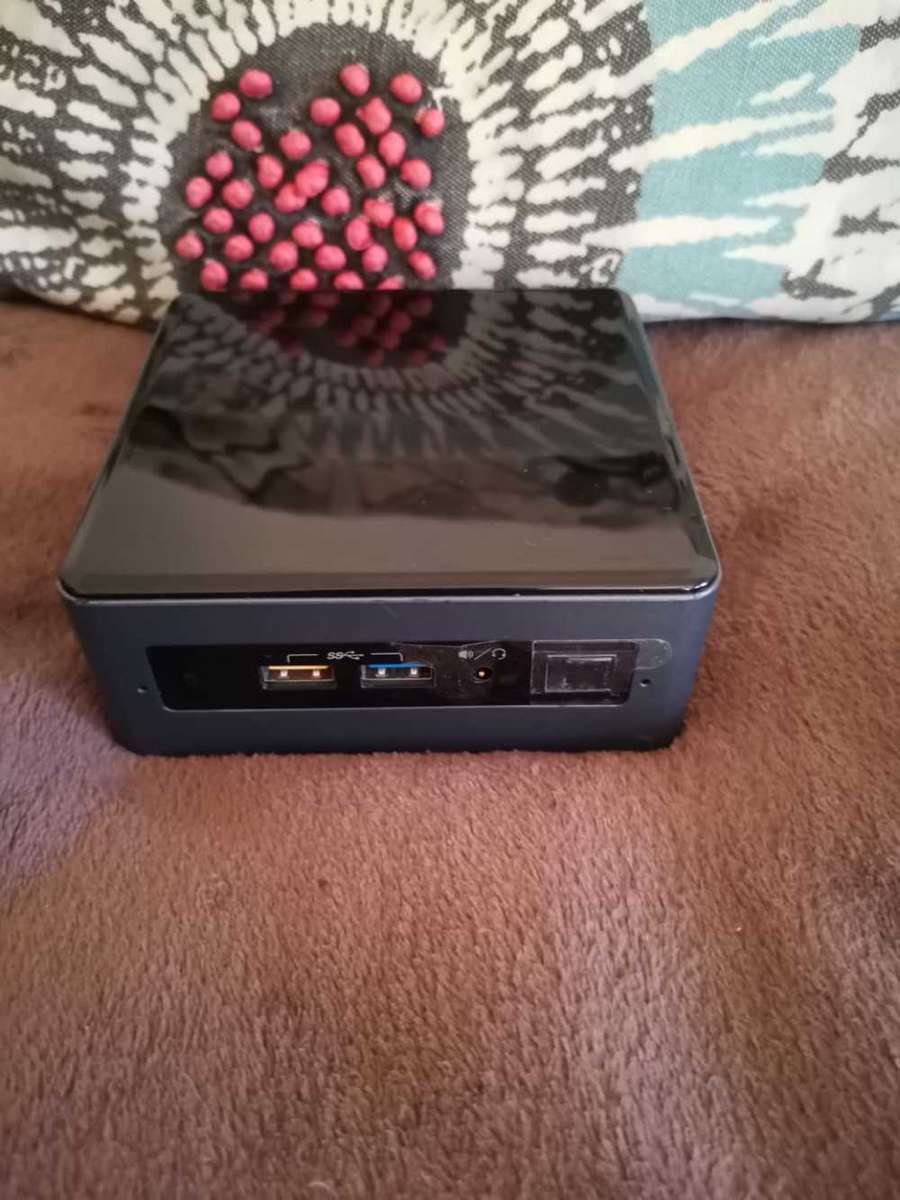 NUC intel celeron mini pc