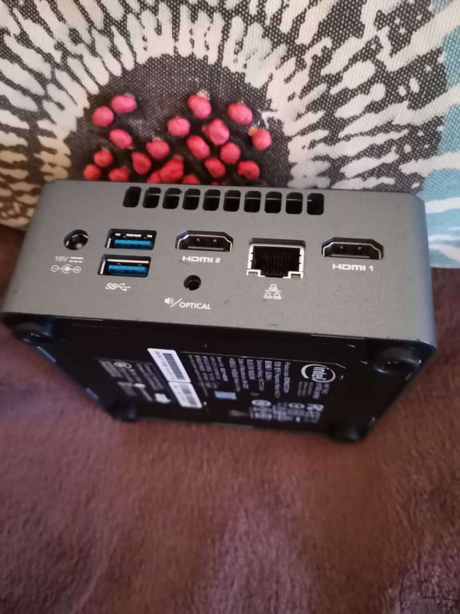 NUC intel celeron mini pc