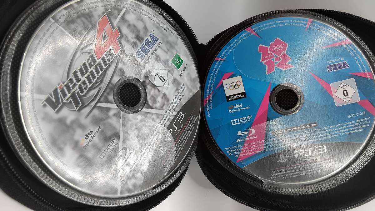 PS3 Game Collection (10 Games, Discs Only) C/W Sony Disc Binder