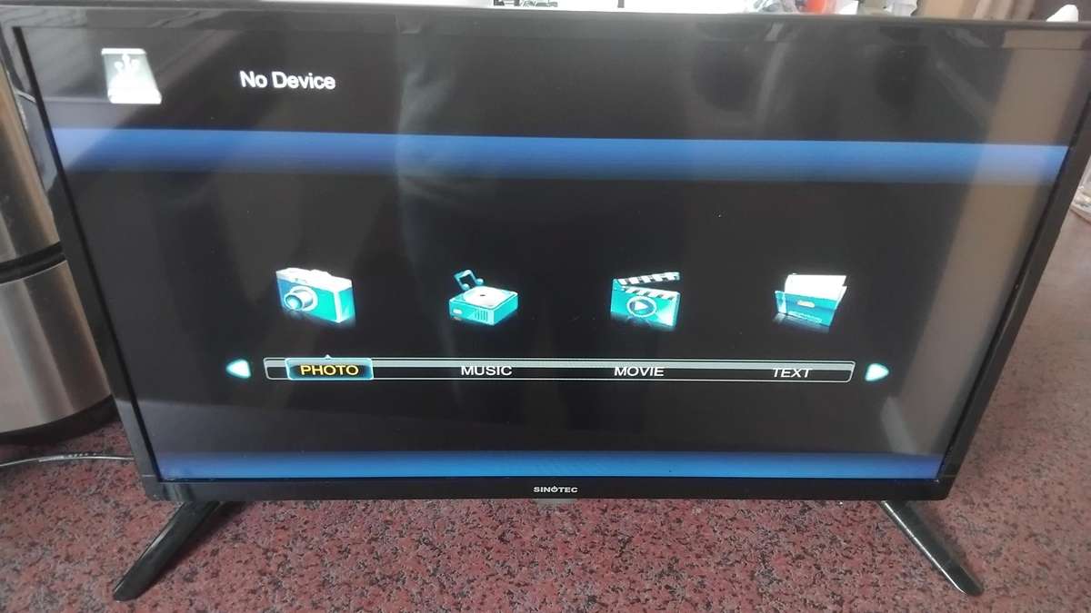 Sinotec 24" HD Ready LED TV STL-24W2C