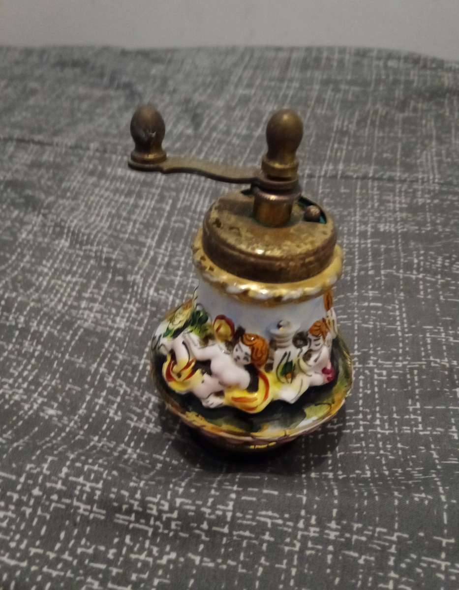 Vintage Capodimonte out of Grandma's Attic Salt Shaker and Pepper Mill High Relief Italy. Need TLC