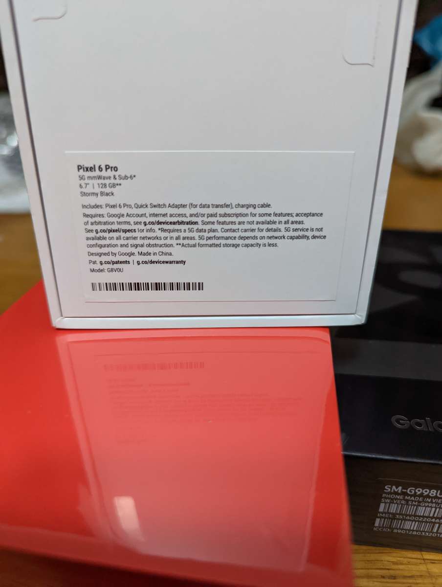 Google Pixel 6 Pro 5G 128G - (Refurbished) - Stormy Black + Box and Extras