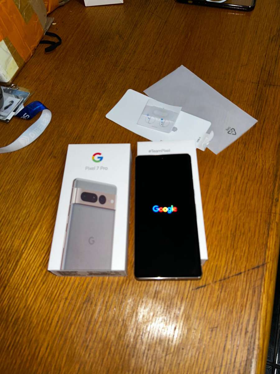*Bargain* Google Pixel 7 Pro 5G, US Version, 128GB, Hazel - Unlocked + Box & Extras