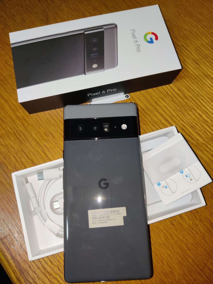 Google Pixel 6 Pro 5G 128G - (Refurbished) - Stormy Black + Box and Extras
