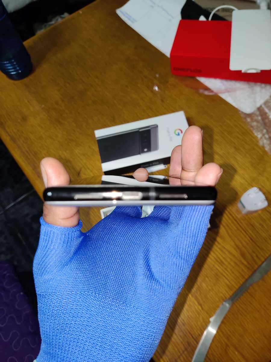 Google Pixel 6 Pro 5G 128G - (Refurbished) - Stormy Black + Box and Extras